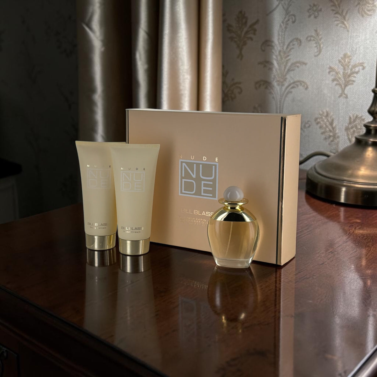 "Nude Bill Blass signature scent gift set, powdery floral notes for women"