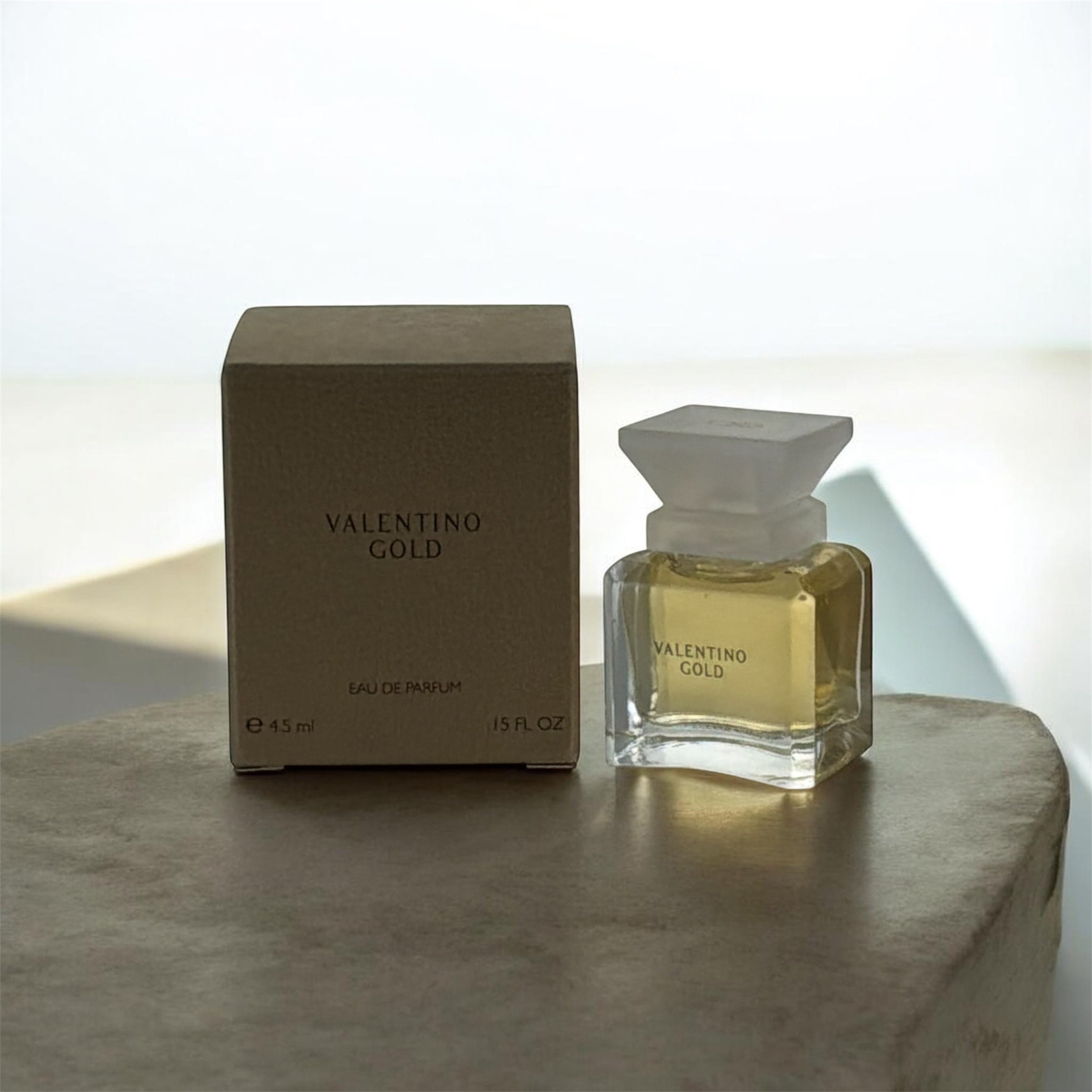 VALENTINO GOLD MINI COLLECTIBLE VALENTINO for Woman - Internet Global Market